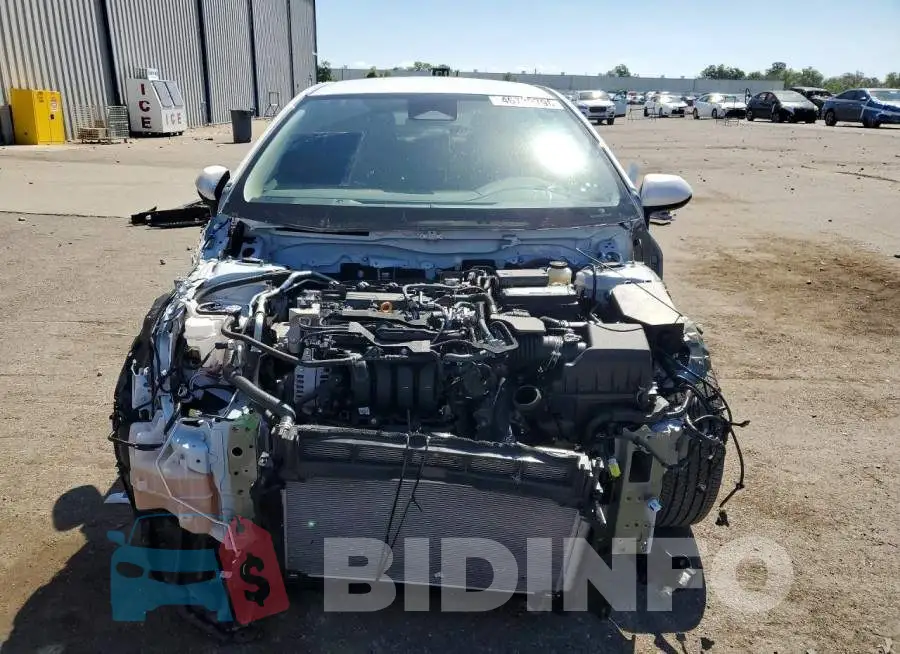 5YFB4MDE3RP209391 Photo# 5
