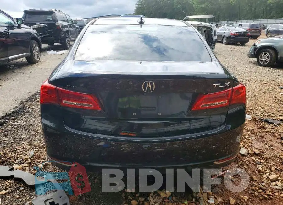19UUB1F56JA009044 Photo# 6
