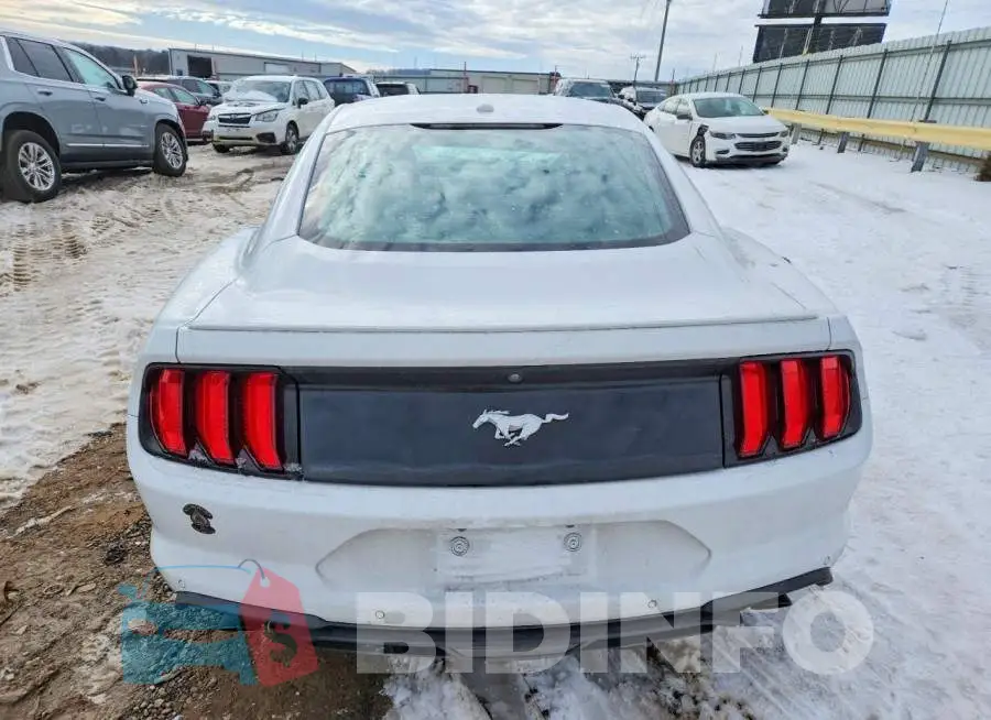 1FA6P8TH0J5161562 Photo# 6