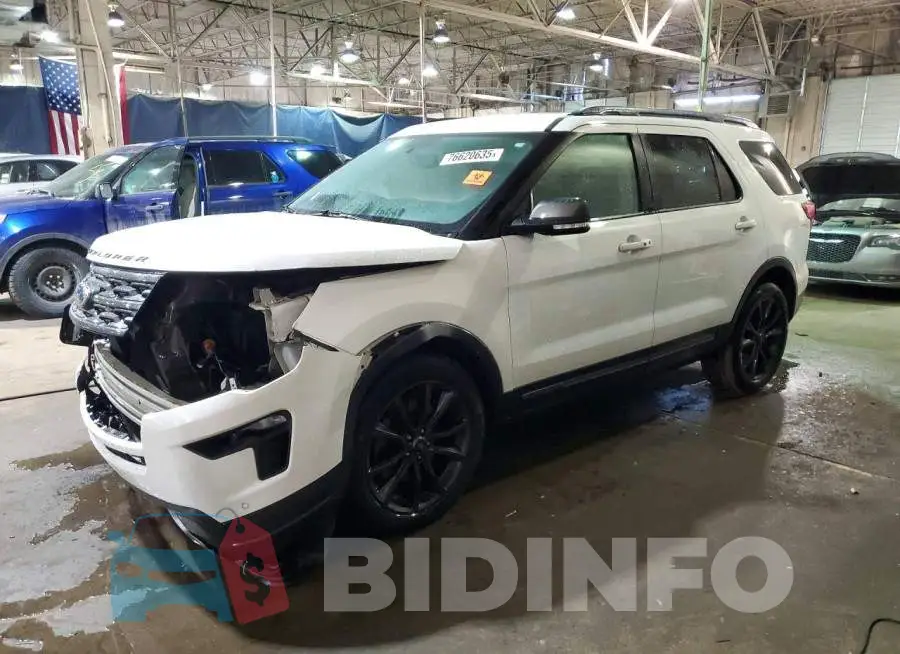 1FM5K7D86KGB05754 Photo# 1