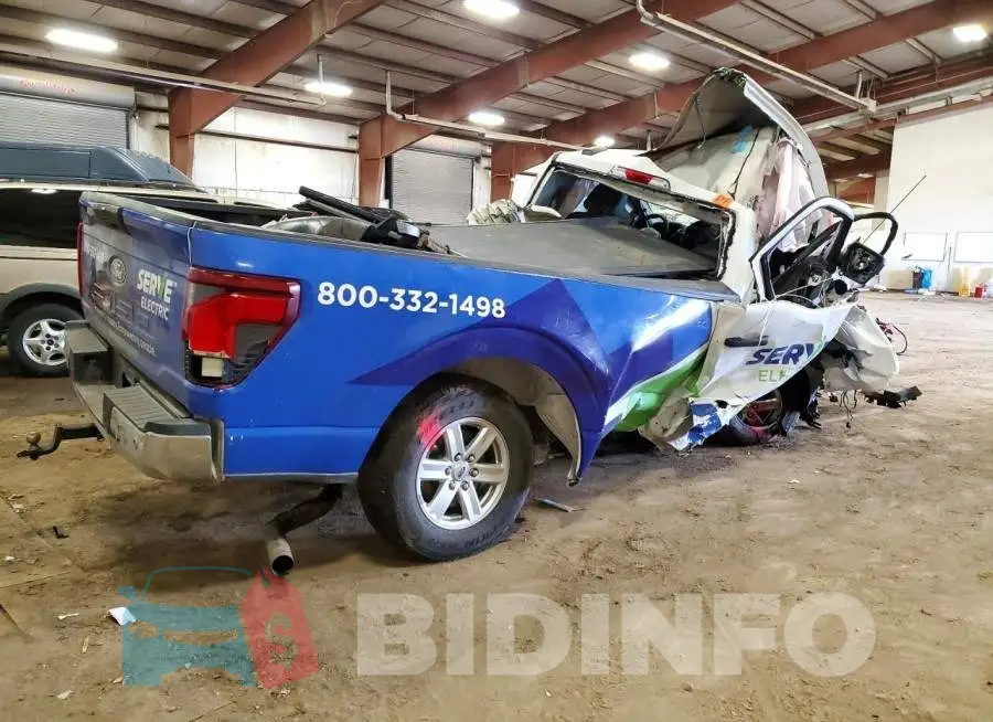 1FTMF1L52SKD52890 Photo# 3