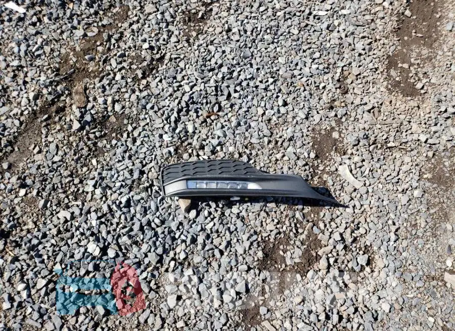1HGCR3F88HA011627 Photo# 12