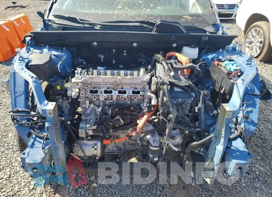2T3E6RFV8PW046113 Photo# 12