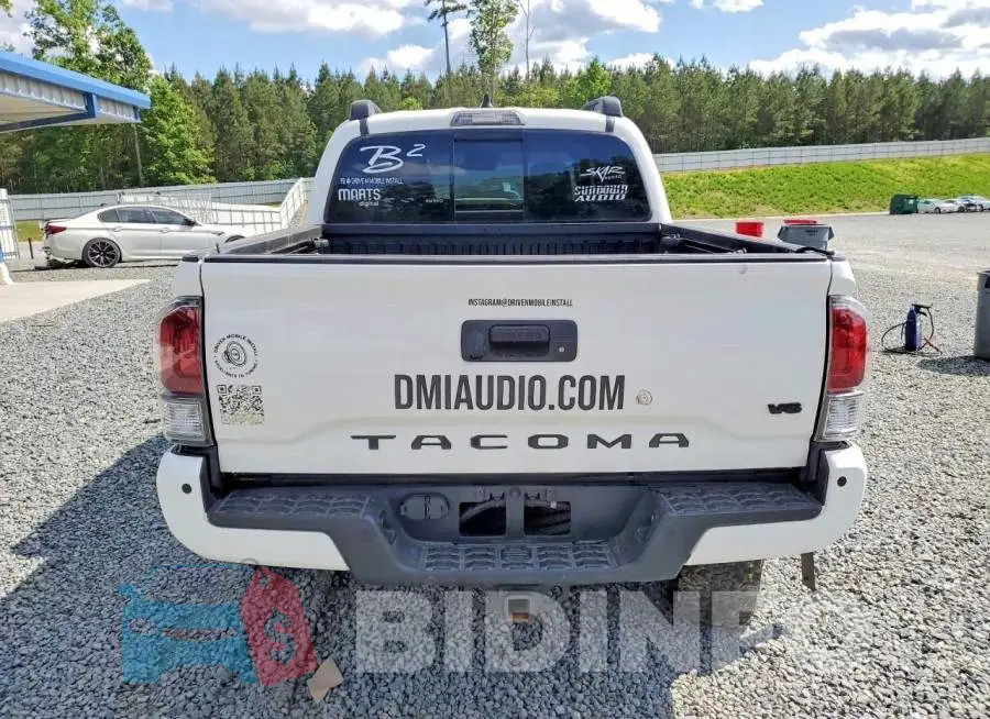 3TMCZ5AN9NM468873 Photo# 6