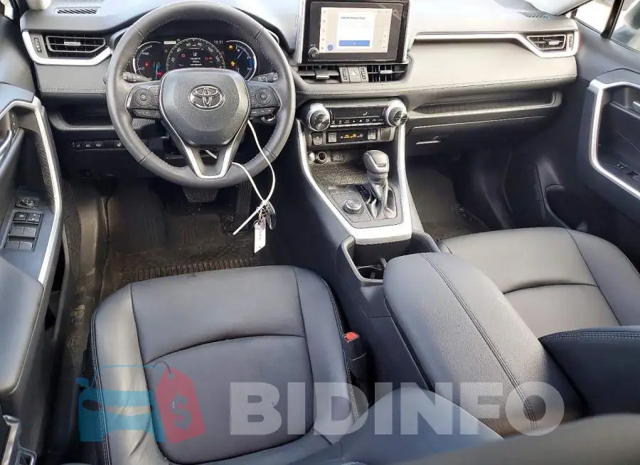 4T3B6RFV8RU175216 Photo# 8