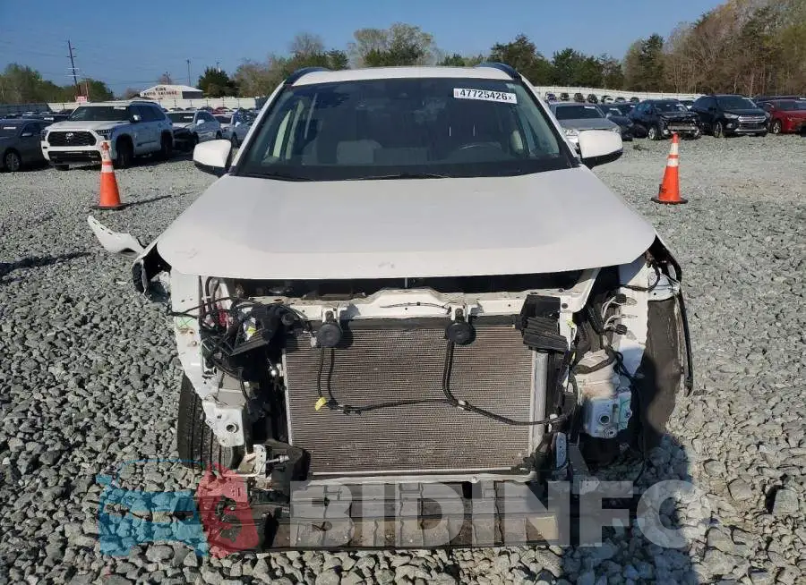 JTMW1RFV9KD042015 Photo# 5