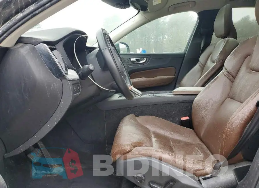 LYV102RK5KB289547 Photo# 7