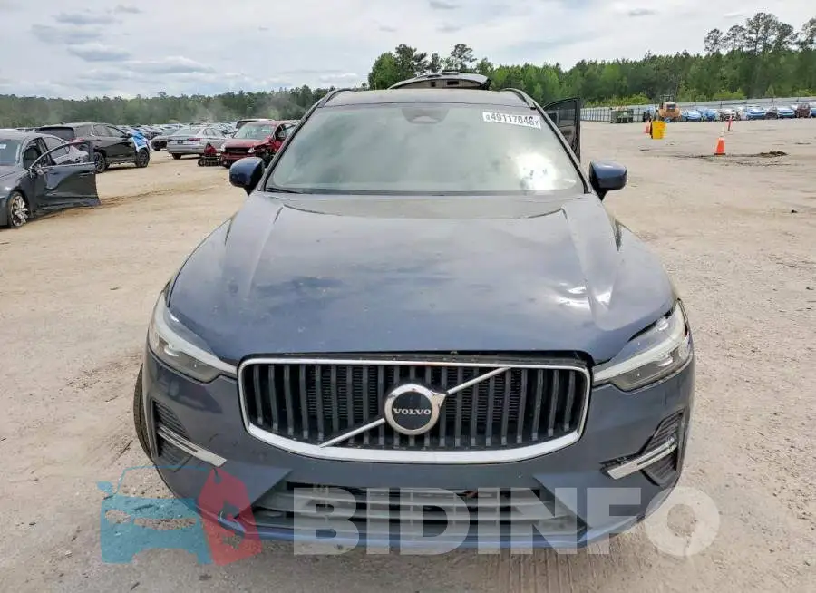 YV4L12DK5N1002472 Photo# 5