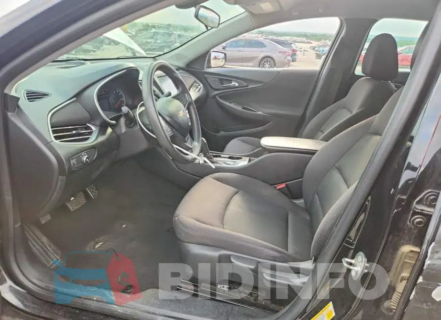 1G1ZB5ST8HF183087 Photo# 7