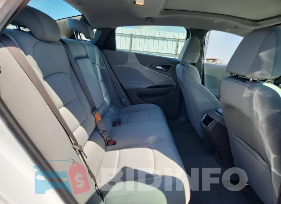 1G1ZD5ST5RF120931 Photo# 10