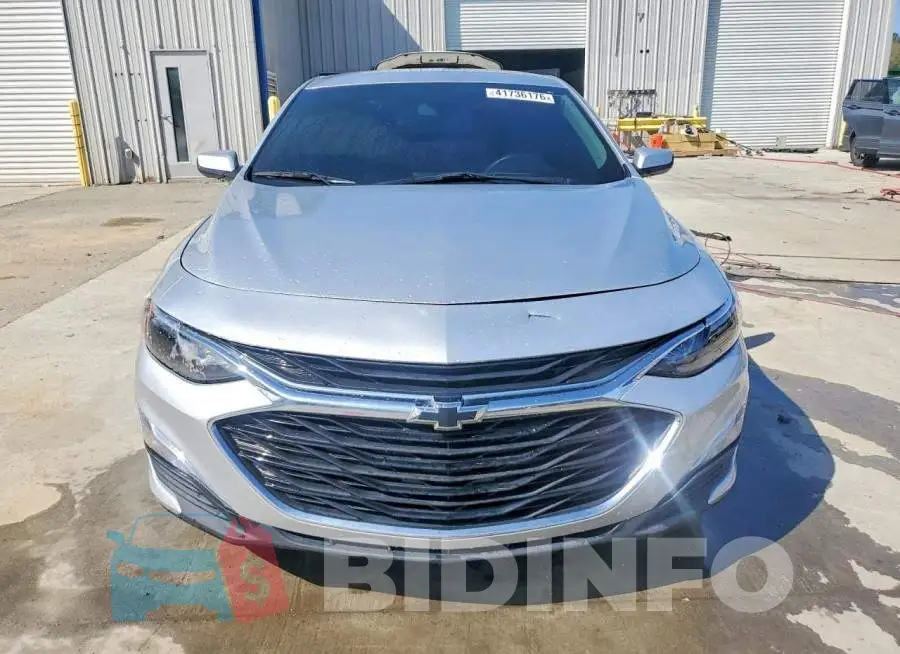 1G1ZG5ST5LF117543 Photo# 5