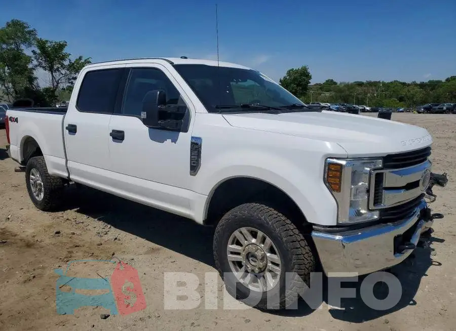 1FT7W2B66JEB12882 Photo# 4