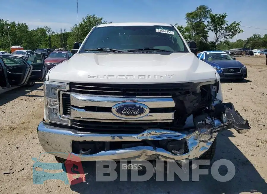 1FT7W2B66JEB12882 Photo# 5