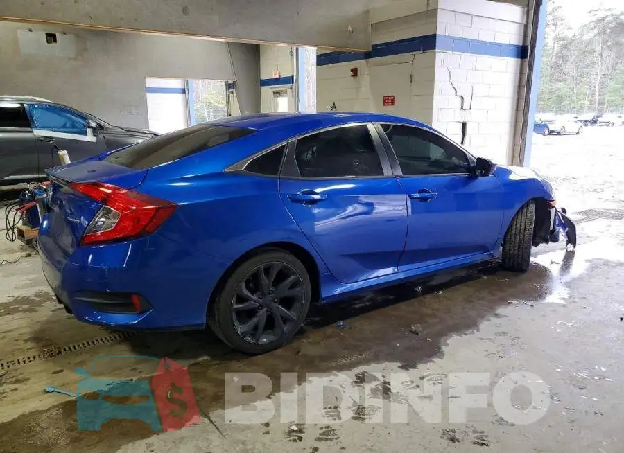 19XFC2F82ME202510 Photo# 3
