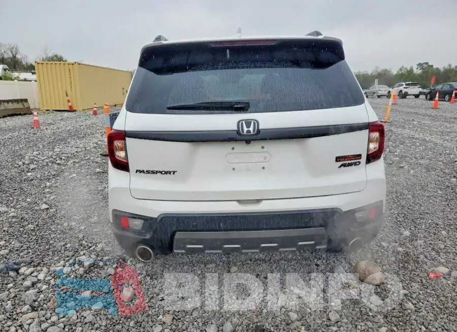 5FNYF8H68NB008574 Photo# 6