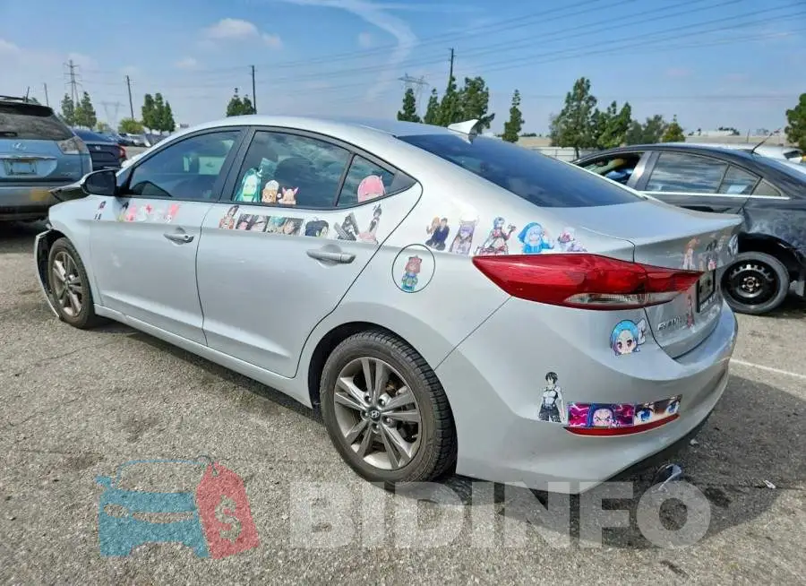 5NPD84LF1JH270215 Photo# 2