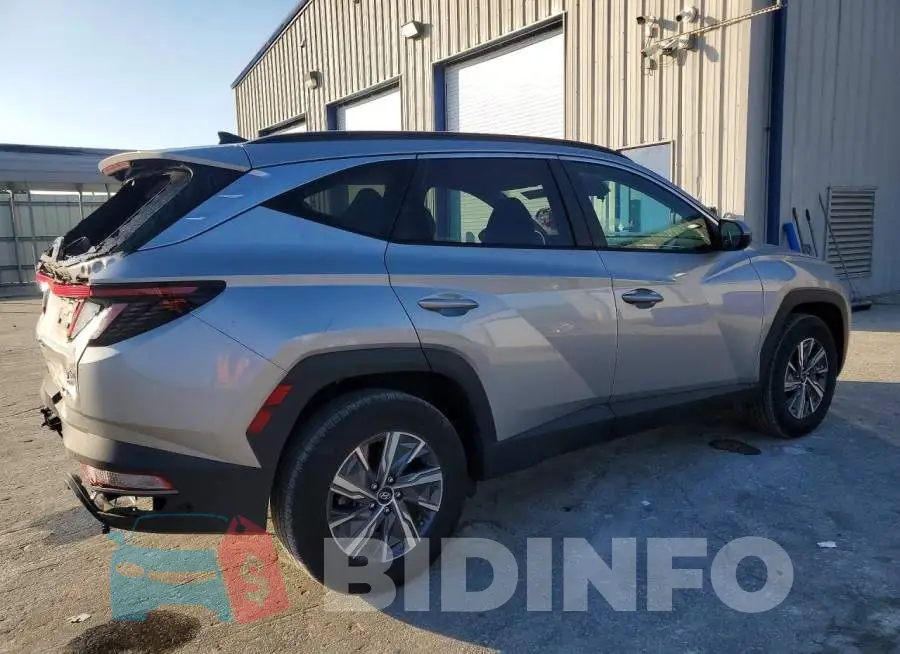 KM8JBCA1XPU130101 Photo# 3