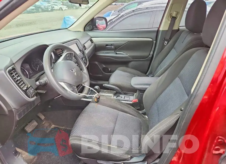 JA4AD2A33JZ010896 Photo# 7