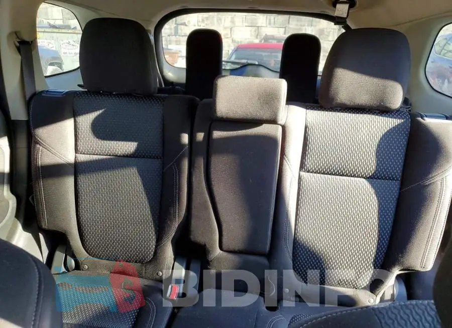 JA4AD2A35LZ038928 Photo# 10