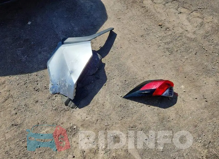 2T3B1RFV1KW068304 Photo# 13
