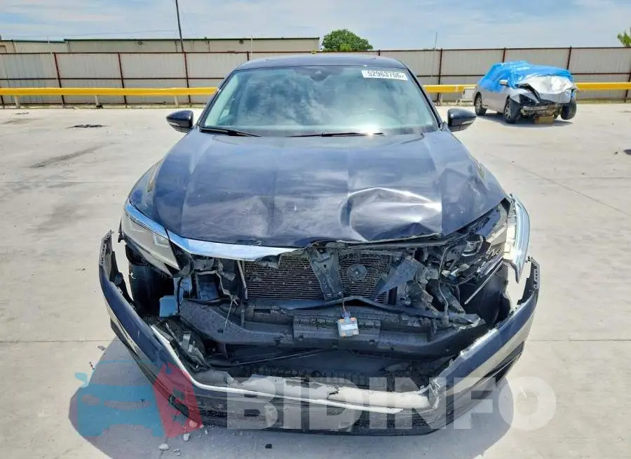 1VWMA7A37LC014476 Photo# 5