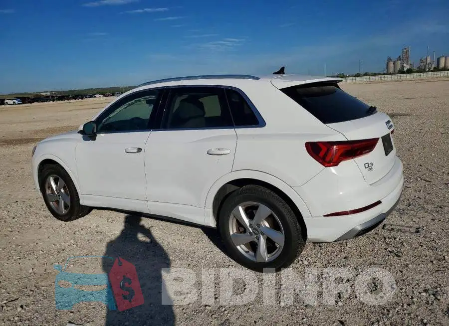 WA1AECF39K1078762 Photo# 2