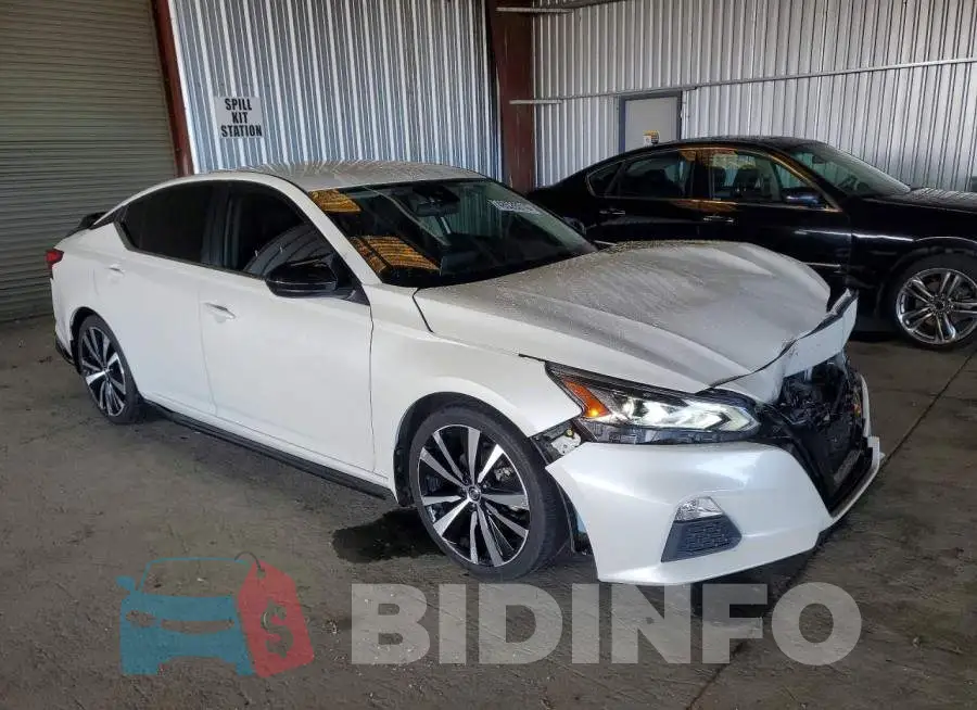 1N4BL4CV5MN328432 Photo# 4