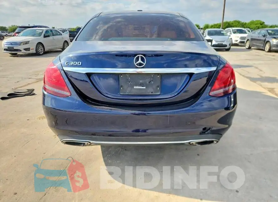55SWF8DB2KU302332 Photo# 6