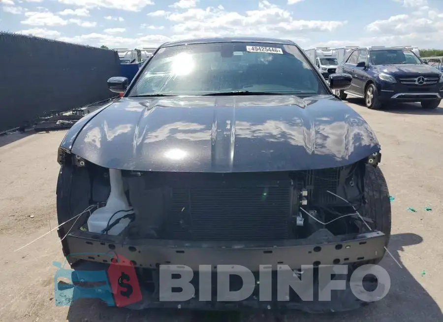 2C3CDXBG4PH702644 Photo# 5