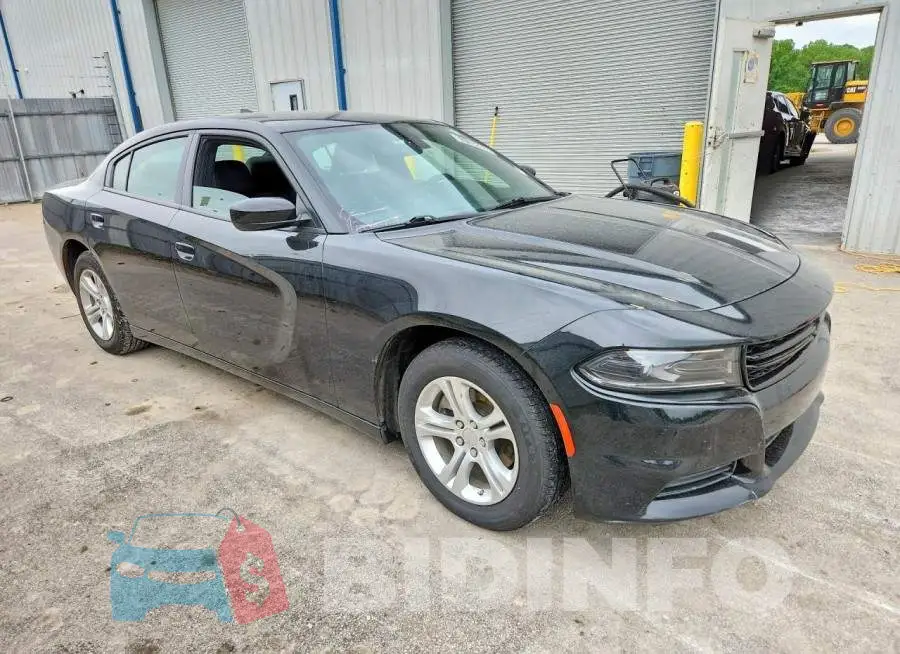2C3CDXBG8PH572030 Photo# 4