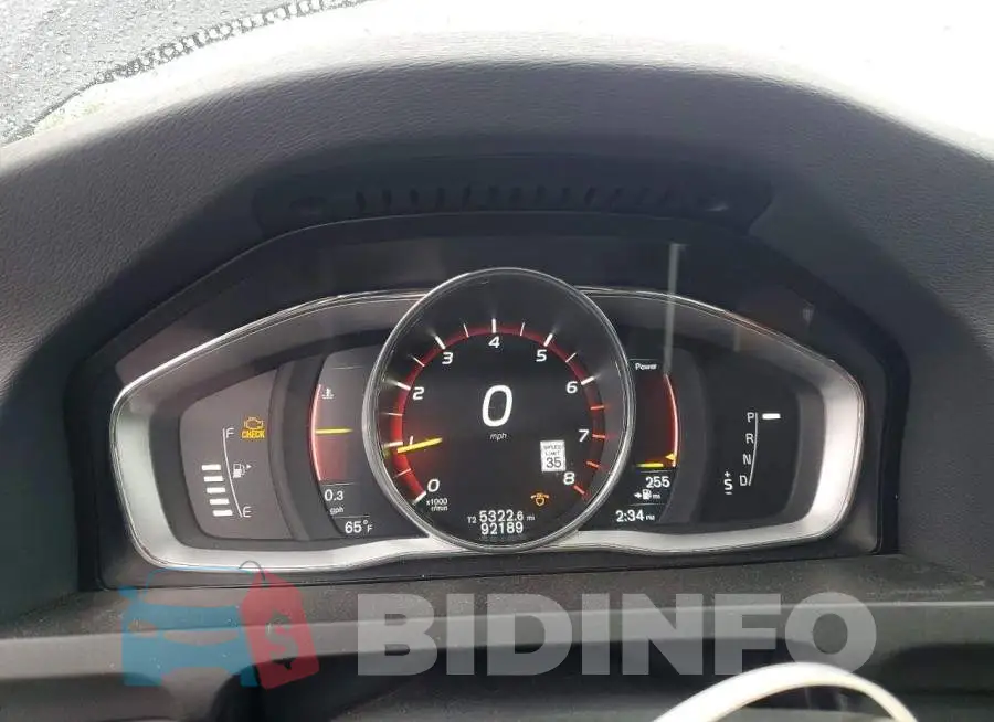 LYV402TM6HB128639 Photo# 9