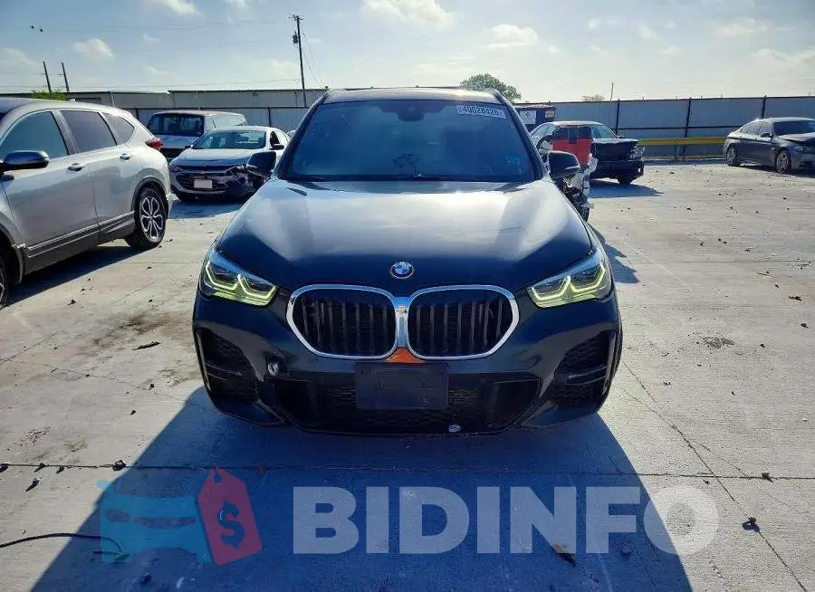 WBXJG7C08M3M65444 Photo# 5