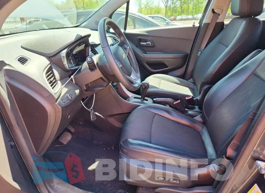 KL7CJPSB0MB308925 Photo# 7