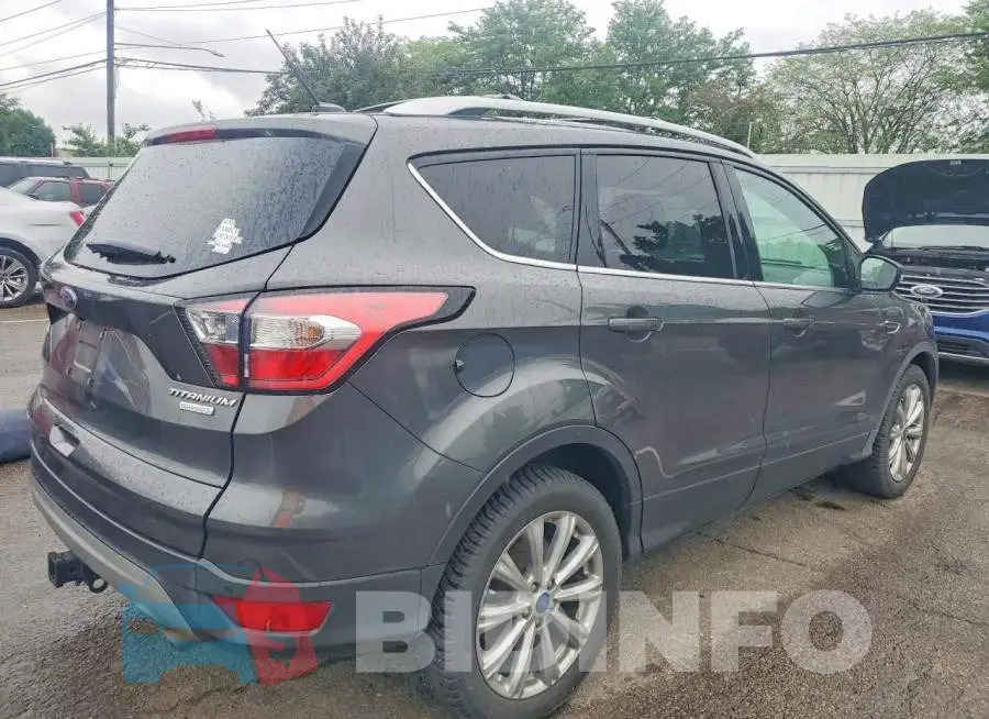 1FMCU0J94HUF10317 Photo# 3