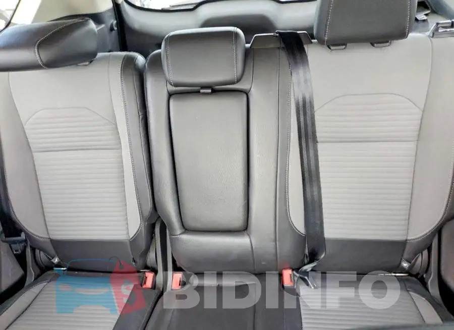 1FMCU9GD5HUA87635 Photo# 10