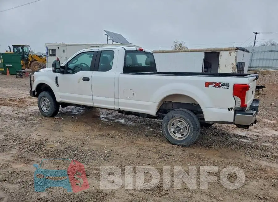 1FT7X2B61KED26340 Photo# 2