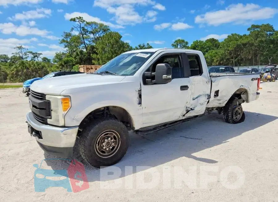 1FT7X2B68HED29972 Photo# 1