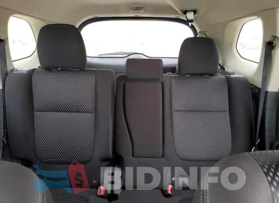 JA4AD3A36JZ066322 Photo# 10