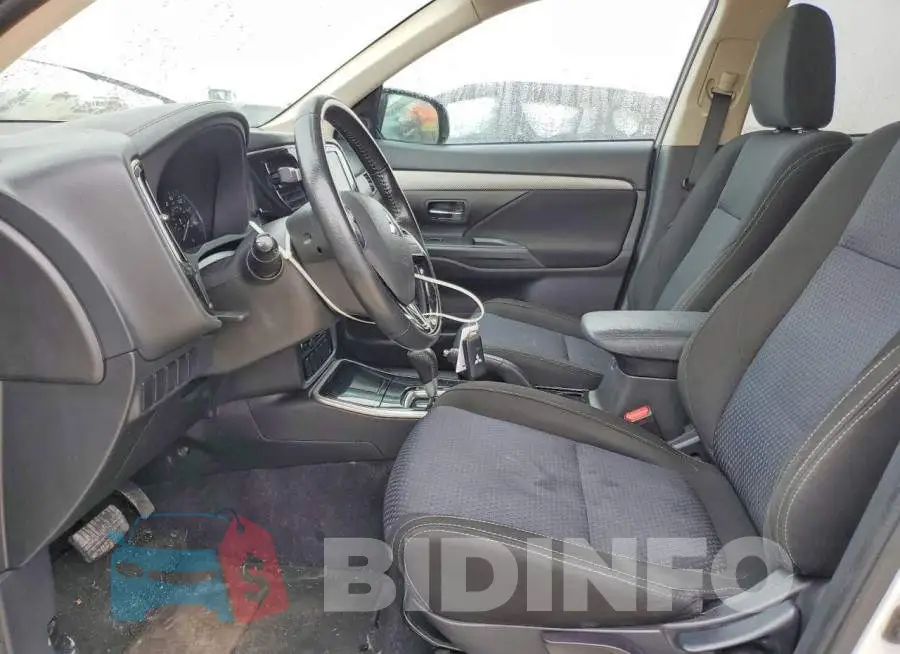 JA4AD3A36JZ066322 Photo# 7