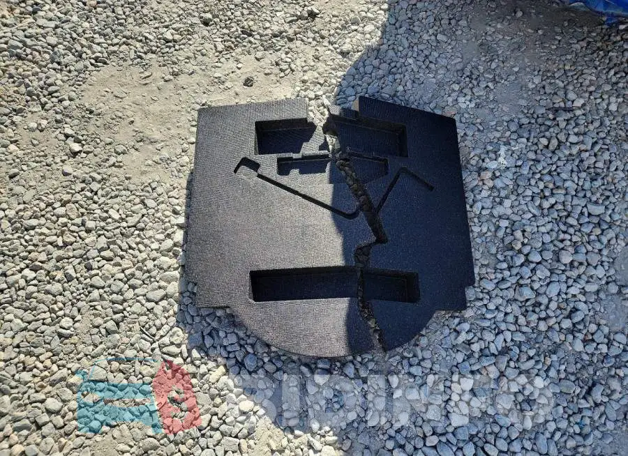 JF1VA1A61J9817251 Photo# 12