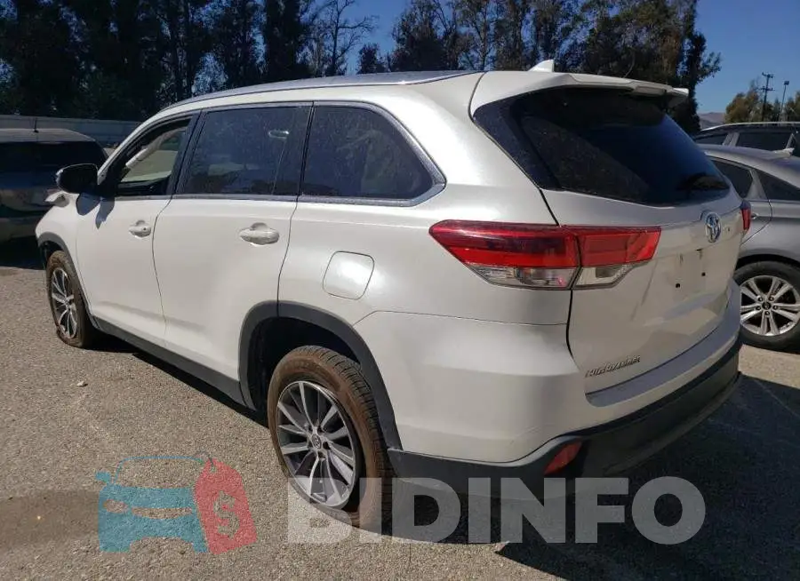 5TDKZRFH2KS562546 Photo# 2