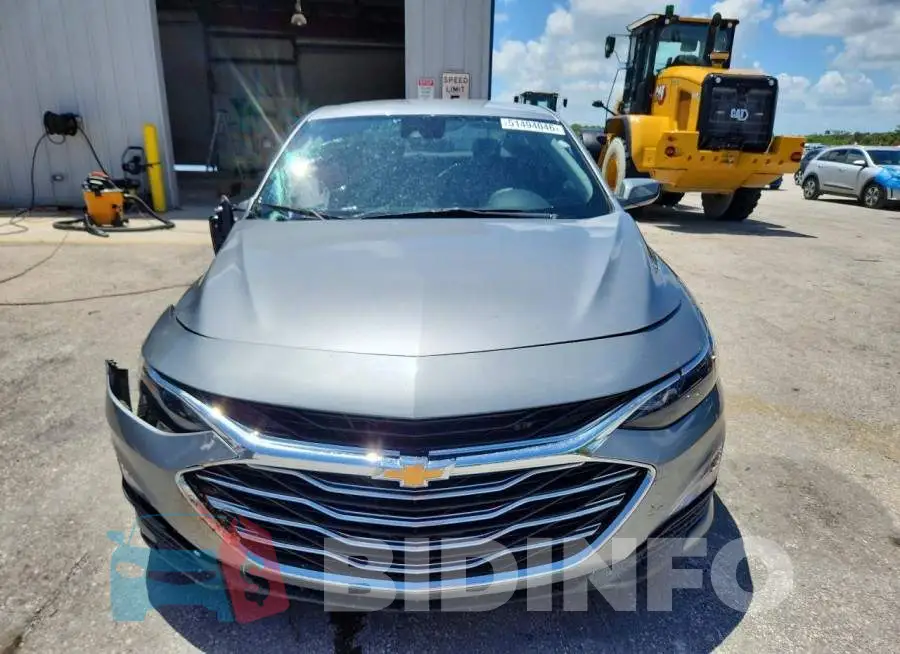 1G1ZD5ST9RF114677 Photo# 5