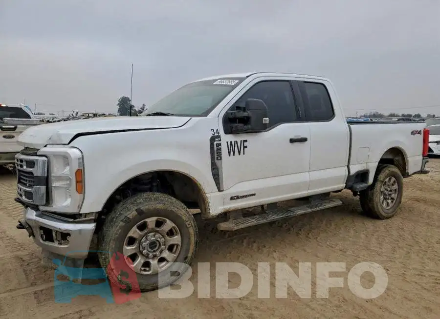 1FT7X2BT2REC54855 Photo# 1