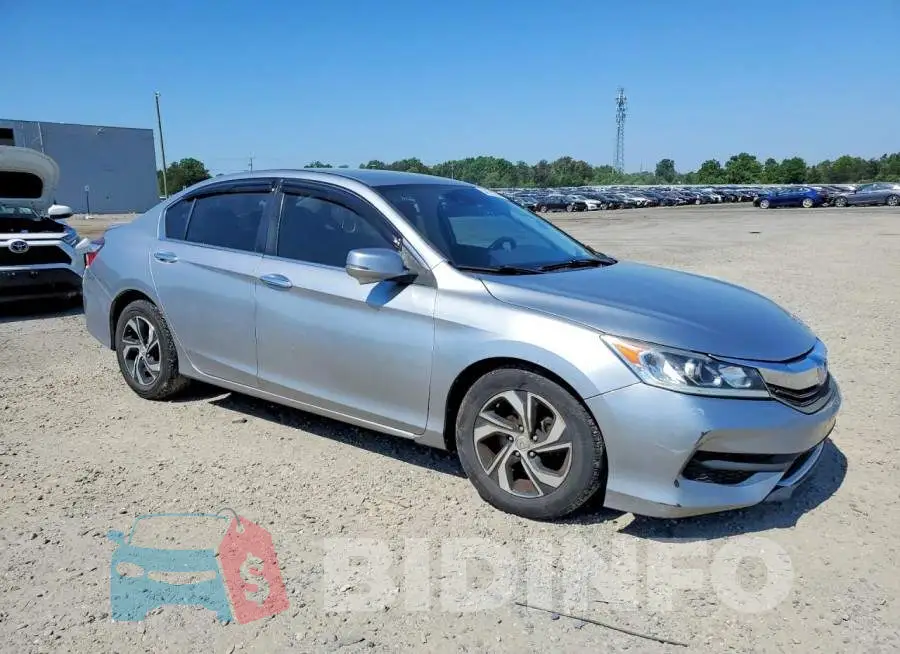 1HGCR2F48HA075593 Photo# 4