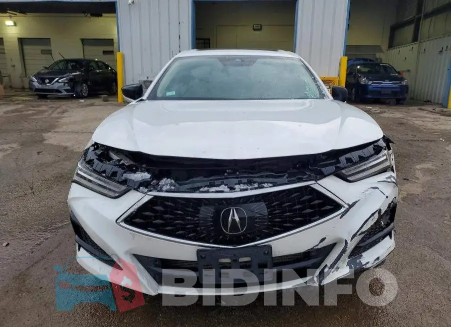19UUB5F48MA010635 Photo# 5
