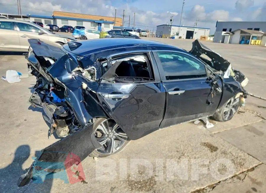 19XFC1F97HE013814 Photo# 3