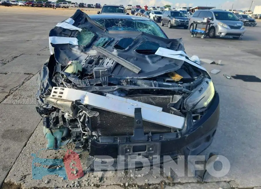 19XFC1F97HE013814 Photo# 5