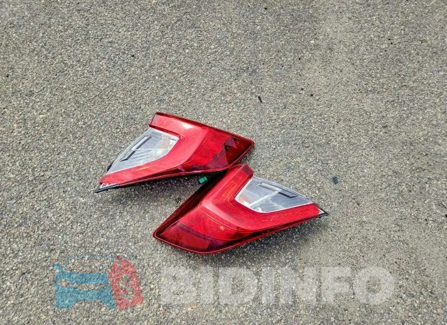 19XFC2F56HE207818 Photo# 12
