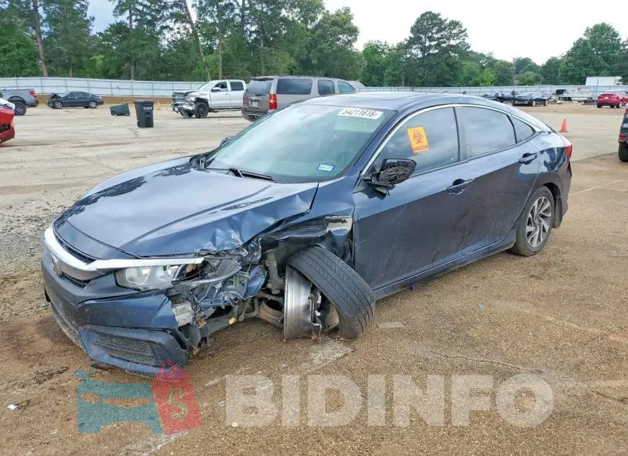 19XFC2F72JE011740 Photo# 1