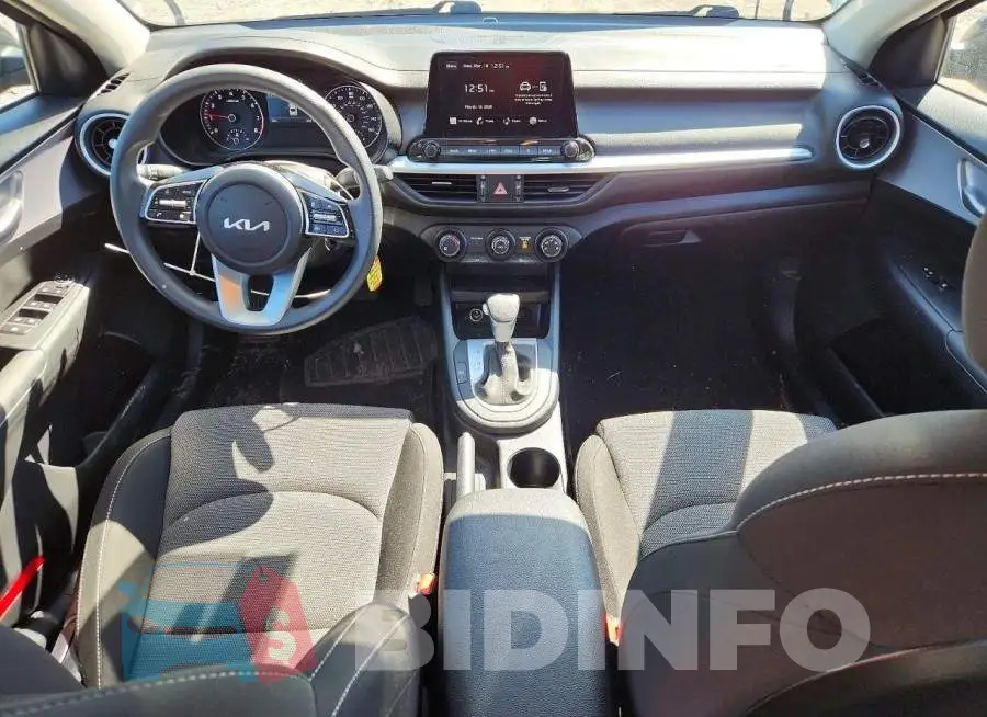 3KPF24AD4RE819420 Photo# 8